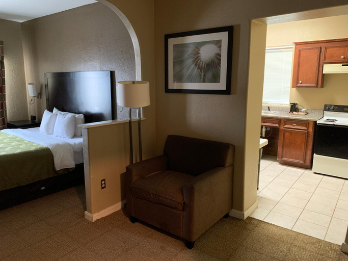 Bedroom 3, Quality Suites Houston NW Cy-Fair, Houston