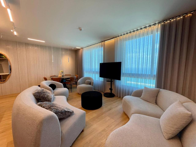 Others 5, Carmel Holiday Apartments