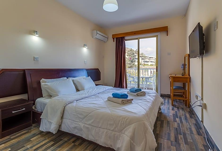 Bedroom 2, Antonis G Hotel Apartments, Larnaca