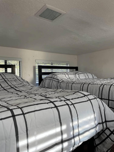 Bedroom 3, Oceanview Cabin 22 w Jacuzzi Wonderful View, Del Norte