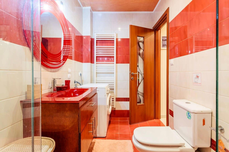 Room 4, Athens Strawberry Hideaway - City Chic Retreat, Attica