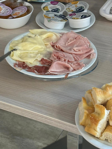 Food & Drinks 4, Volpedo hostel, Alessandria