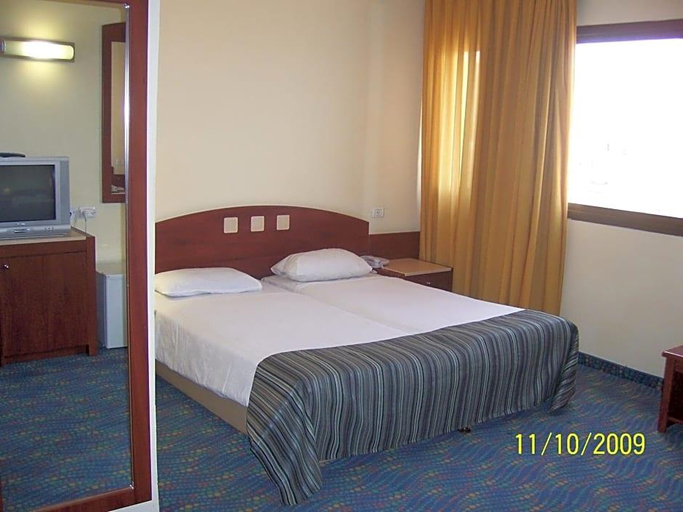 Bedroom 3, Golan Hotel Tiberias