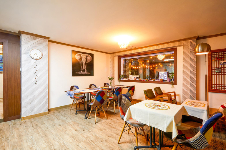 Food & Drinks 5, California Hotel, Buan