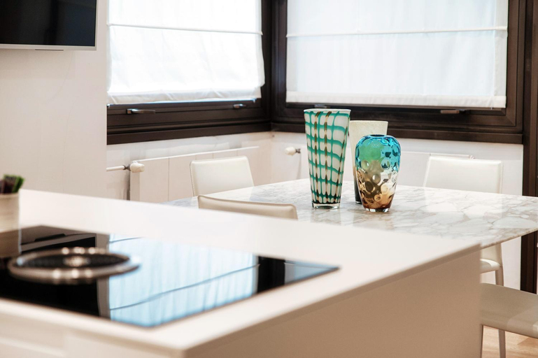 Facilities 3, Luxury Lungo Lario by Quokka 360 - Lakeside Apartment In Como, Como