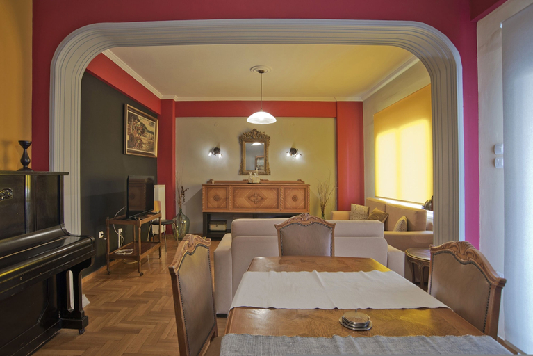 Room 3, Baroness Apartment in Piraeus, Attica
