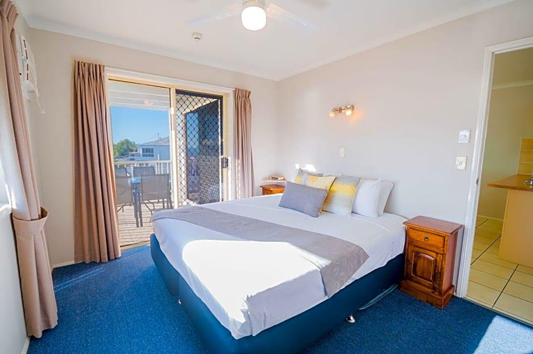 Bedroom 3, Airlie Summit Apartments, Whitsunday