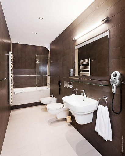 Bathroom 4, Grape Hotel, Środa Śląska