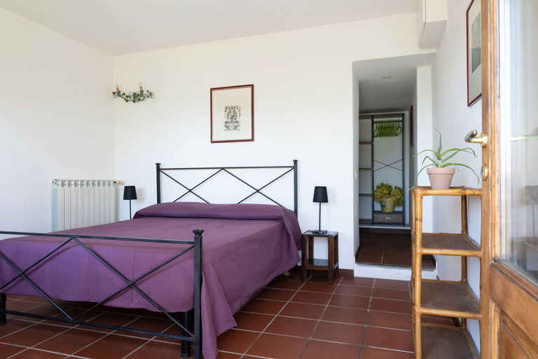 Room 2, Olvietello With 3 Bedrooms and 3 Bathrooms, Rome
