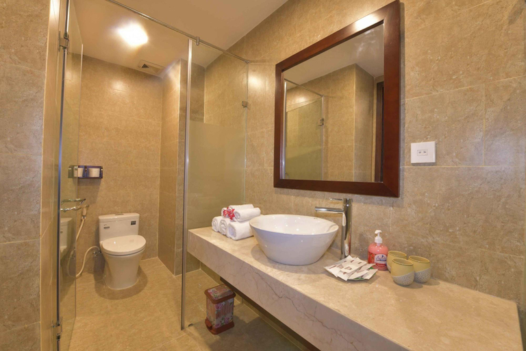Bathroom 5, Pho Hoi Ancient Town Beauty Boutique Villa Hotel, Da Nang