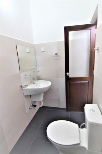 Bathroom 4, Jack Tree Lodge, K.F.G. & G. Korale