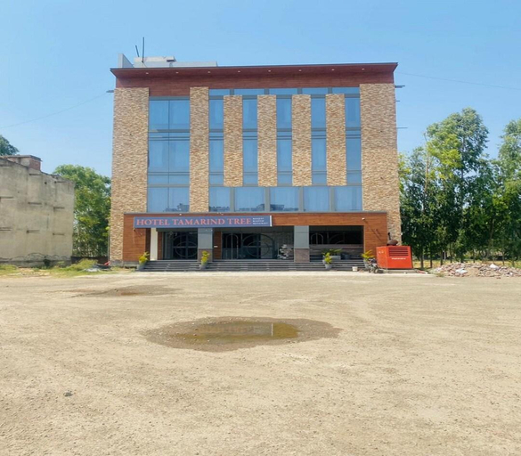 Others 4, Hotel Tamarind Tree, Sahibzada Ajit Singh Nagar