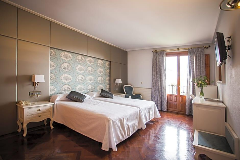 Bedroom 2, Hotel II Virrey, Soria