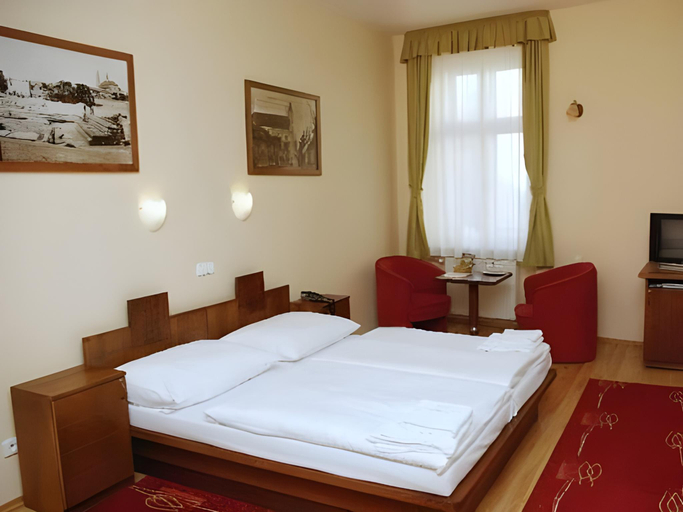 Bedroom 2, Hotel Banderium, Komárno
