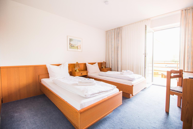 Others 4, Hotel Naundorf, Burgenlandkreis