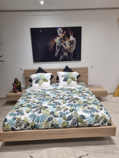 2, Love Room, Hérault