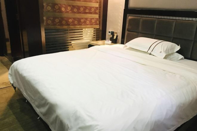 Bedroom 23