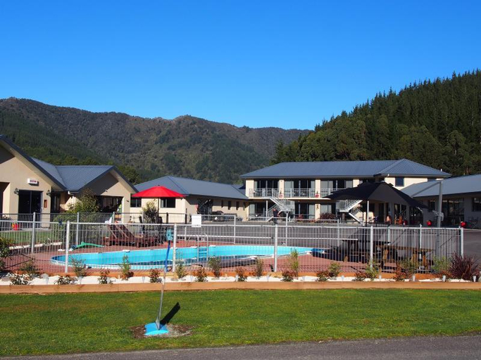 Sport & Beauty 2, Linkwater Motel, Marlborough