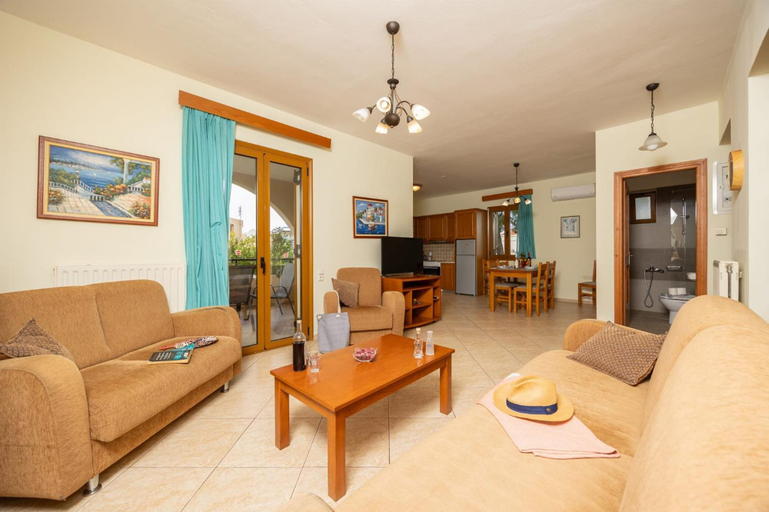 Room 2, Villa Vaso in Roussospiti, Crete