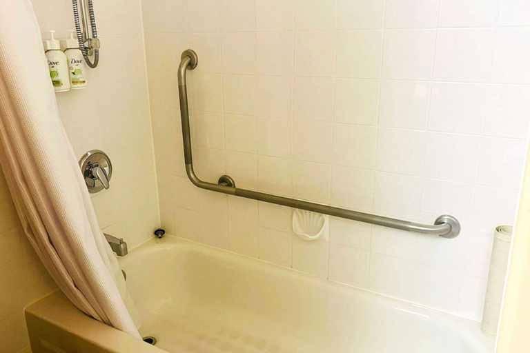 Bathroom 4, Ramada by Wyndham Cranbrook, East Kootenay