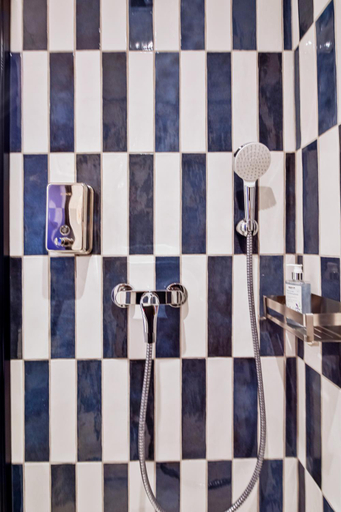 Bathroom 3, WS Champs-Elysees - Daru, Paris