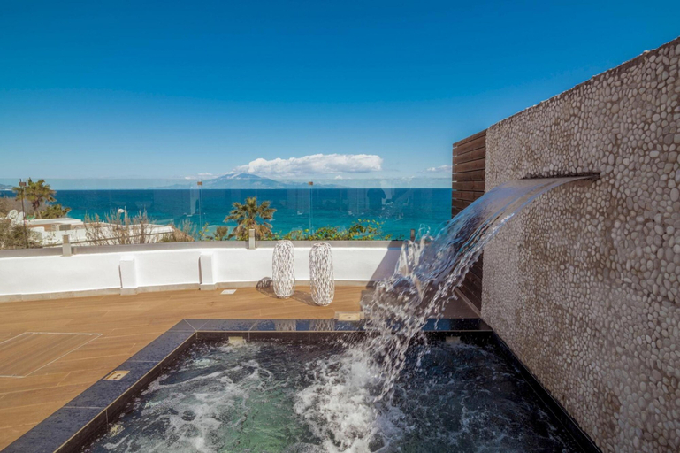 Room 2, Luxury Villa Cavo Mare Thalassa With Private Pool Jacuzzi, Ionian Islands