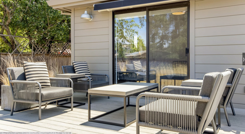 Room 4, Modern Sonoma Home w Private Pool - Valley Vineyards, Sonoma