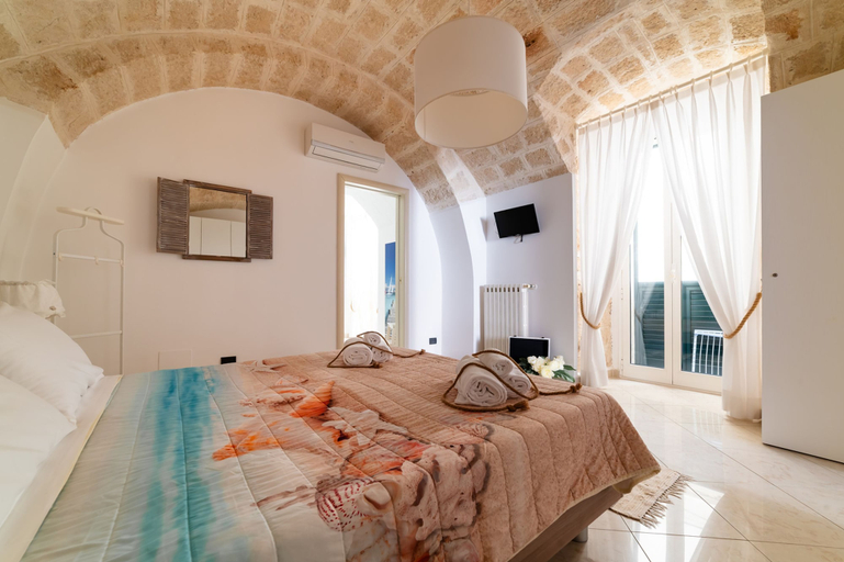 Bedroom 3, Gioia Casa Vacanze in Monopoli, Bari