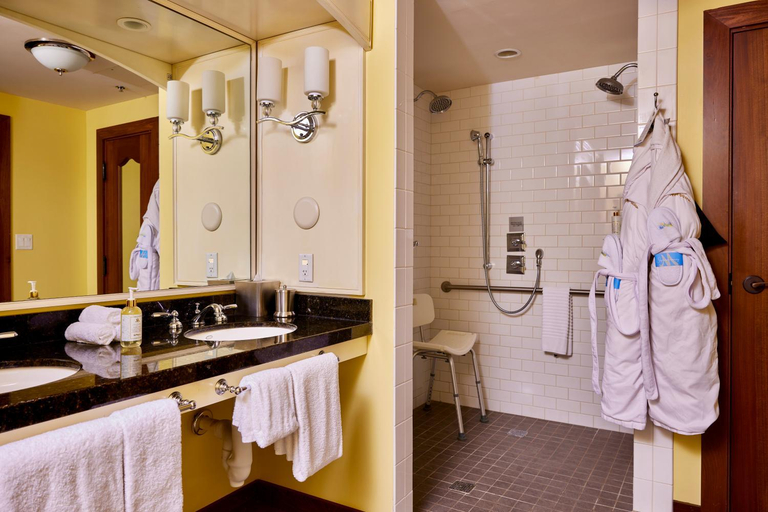 Bathroom 3, Mirbeau Inn & Spa - Plymouth, Plymouth