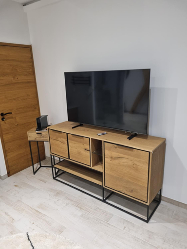 5, Love Room, Hérault