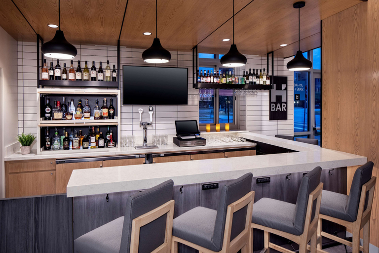 Food & Drinks 4, Hyatt House Charleston / Mount Pleasant, Charleston