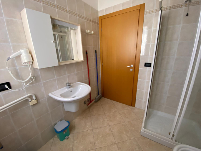 Bathroom 5, Residence Vecchio Faro, Venezia