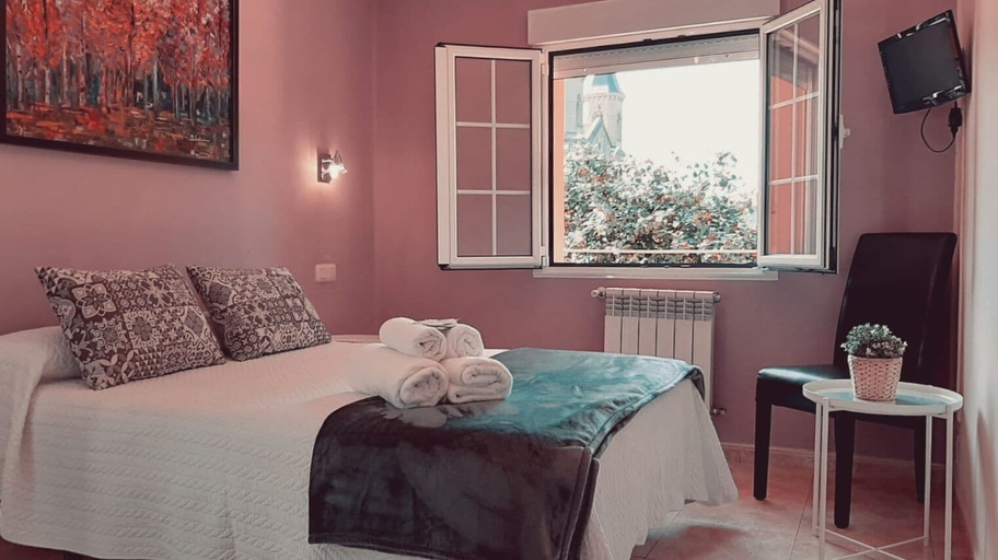 Bedroom 4, Hotel Alvaro, Asturias