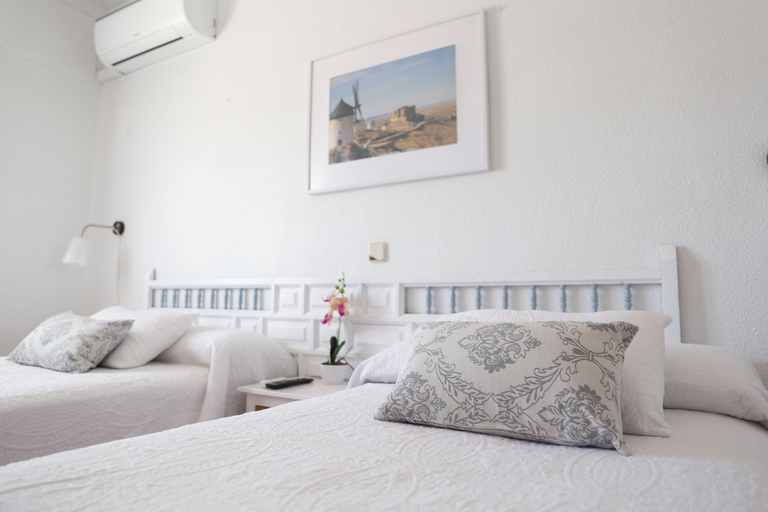 Bedroom 4, Hotel Consuegra, Toledo