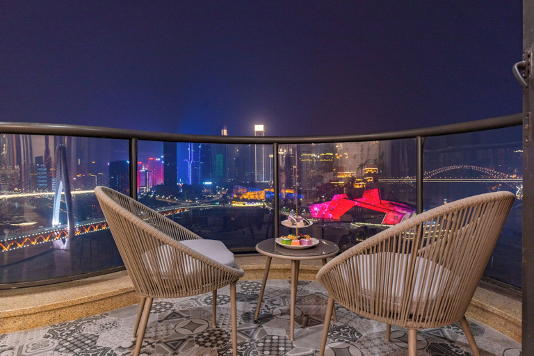 Food & Drinks 5, Nuanyu Apartment with River View & Drone Show View, Chongqing