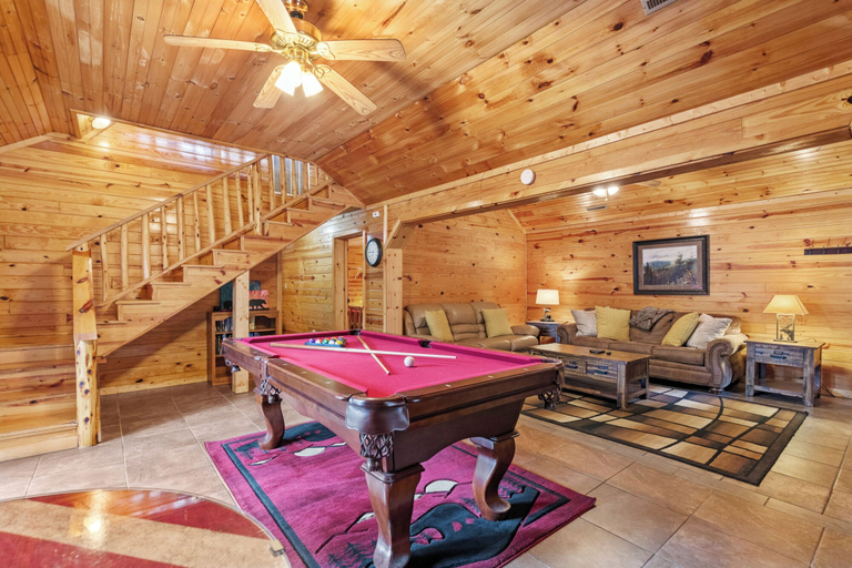 Others 5, Hickory Hollow Hideaway, Sevier