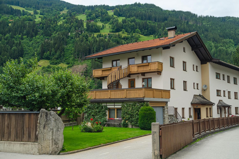 Exterior view 5, Zell Views Apartments, Schwaz