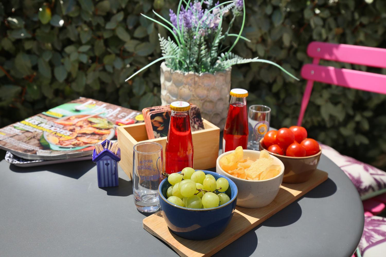 Food & Drinks