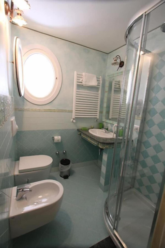 Bathroom 4, Residenza Cardinale, Vibo Valentia
