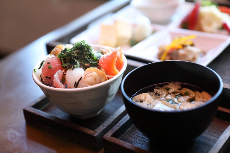 Food & Drinks 3, TOYA Center Village, Tōyako