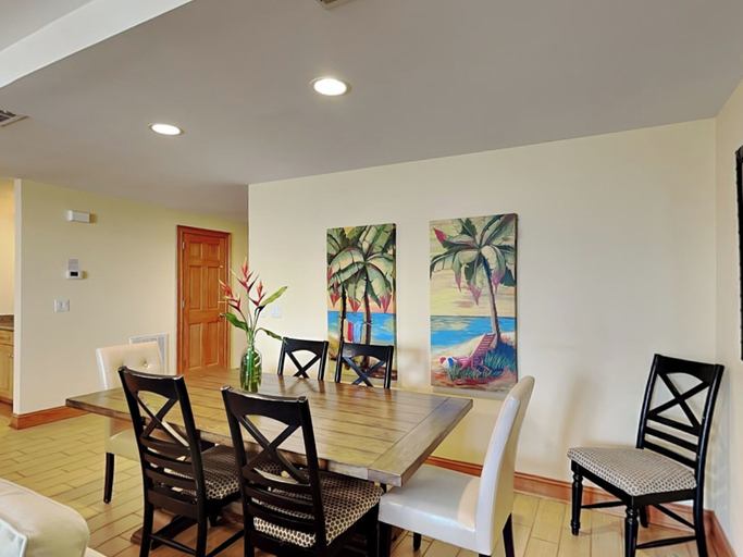Food & Drinks, Tybee Beach Club by Tybee Vacation Rentals, Chatham