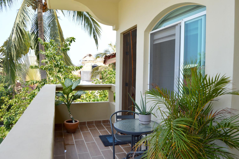 Others 2, Adelfa Suites, Dist. Pochutla