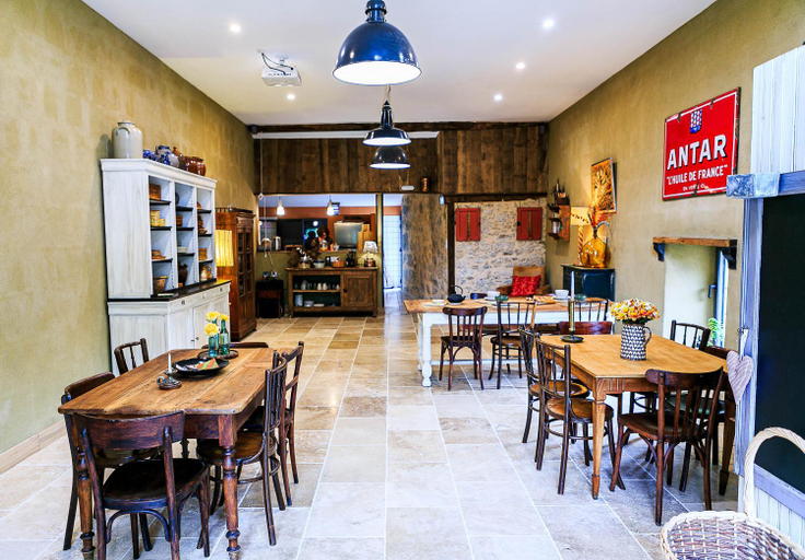 Food & Drinks 4, Les Tables de La Rousse, Aveyron