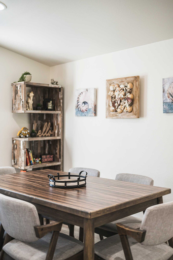 Room 4, Charming Escape With Stylish Decor Outdoor Space, Los Angeles