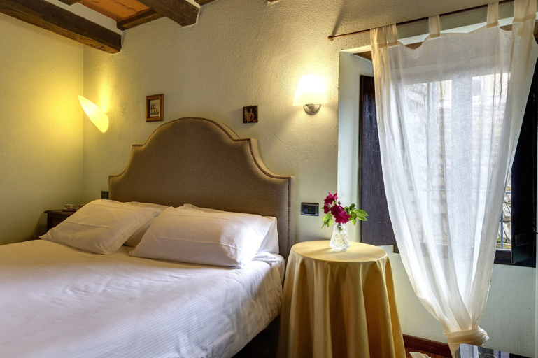 Room 4, Villa Barbara in Palazzuolo sul Senio, Florence