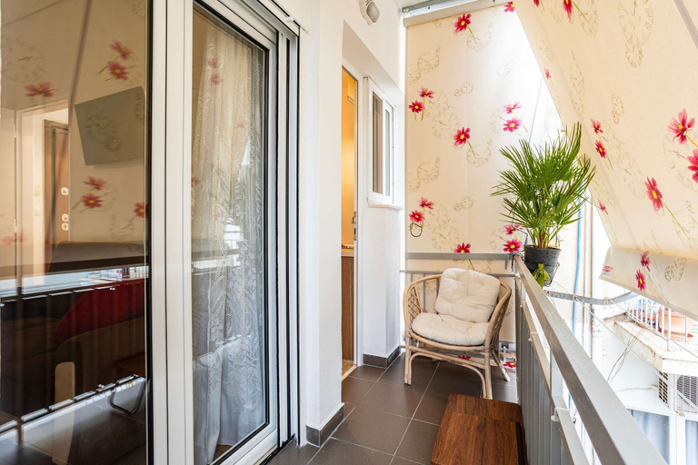 Room 4, Elena s Cozy Getaway In Kalamata s Center, Peloponnese
