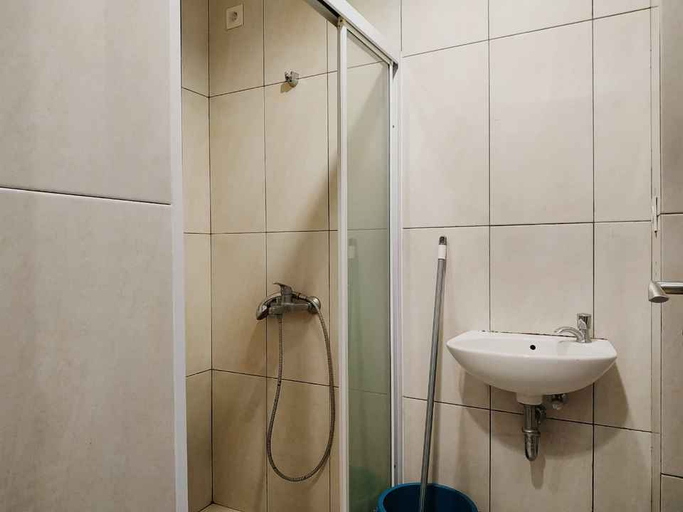 Bathroom 5, Studio Cozy Grand Kamala Lagoon By Steve Property, Bekasi