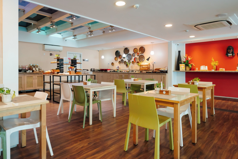 Food & Drinks 5, ibis Styles Manaus, Maués