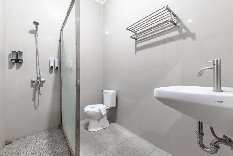Bathroom 2