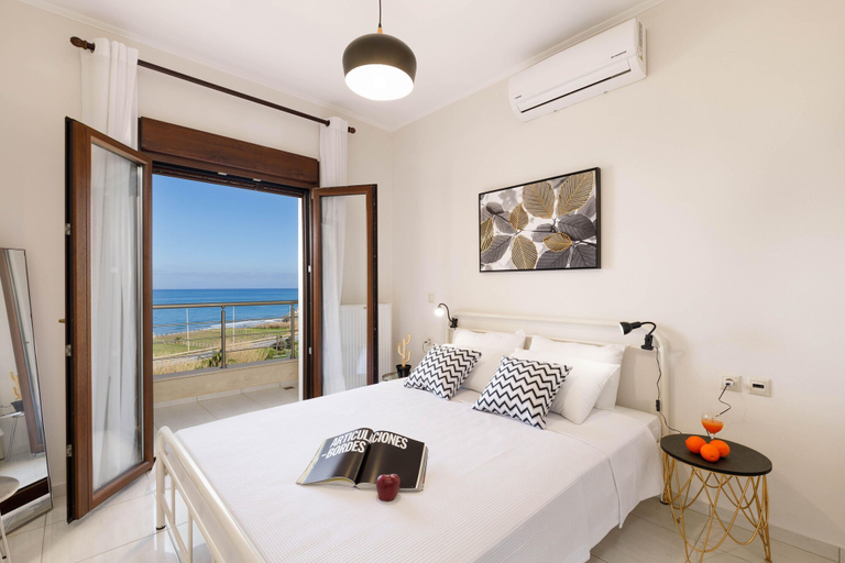 Room 3, Oak Wood - Sea View Exclusive Maisonette, Crete